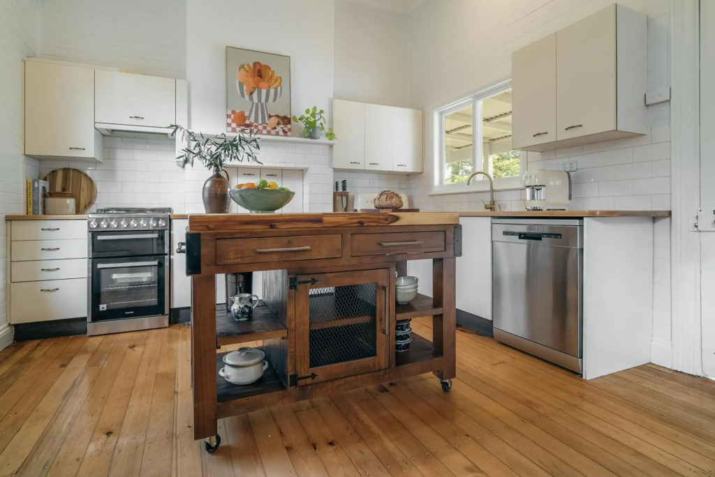 Quinn's Cottage - Central Armidale