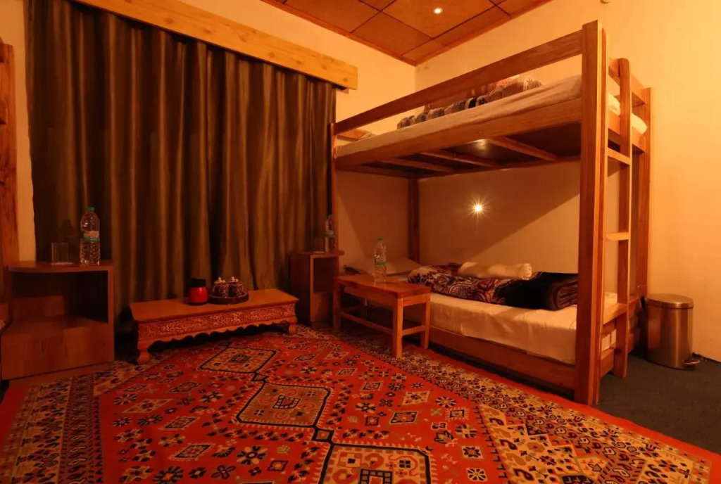 1 BR Boutique stay in Shanti Stupa Rd Leh,, Leh, by GuestHouser (3FFE)