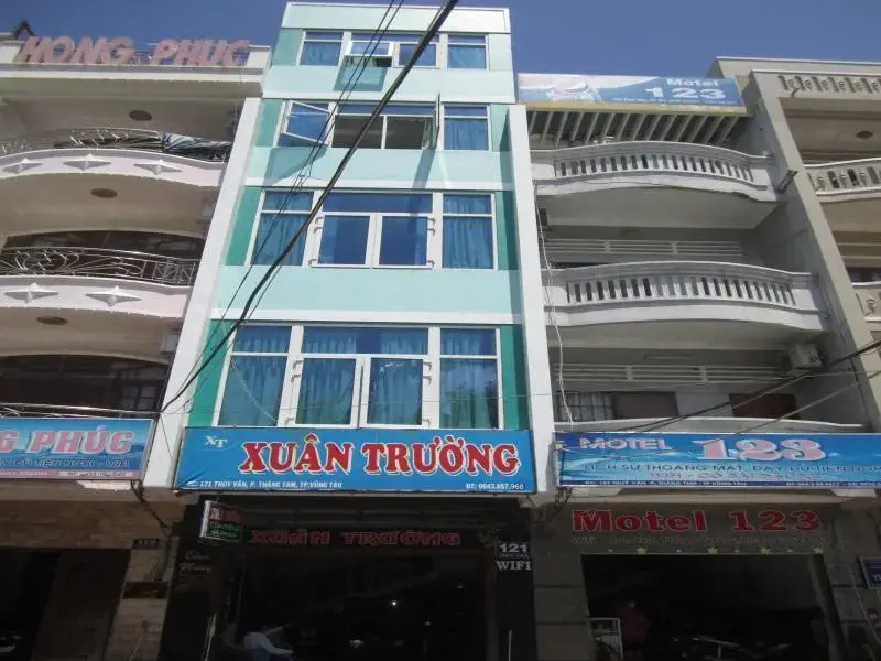 Xuan Truong Hotel