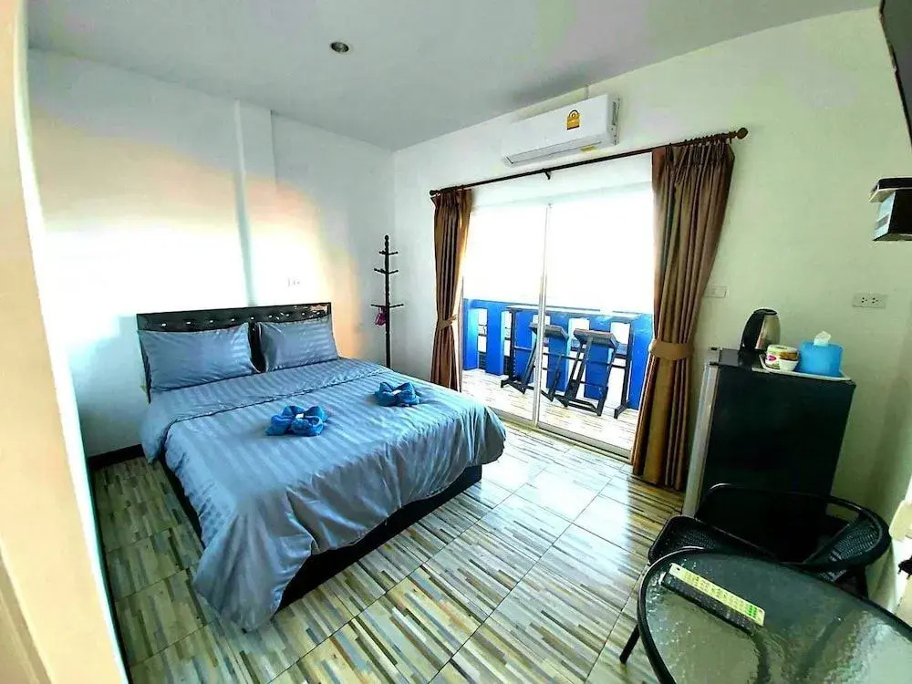 Oyo 1090 Neutron Bungalow