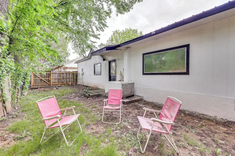 Springdale Vacation Rental ~ 9 Mi to Fayetteville!