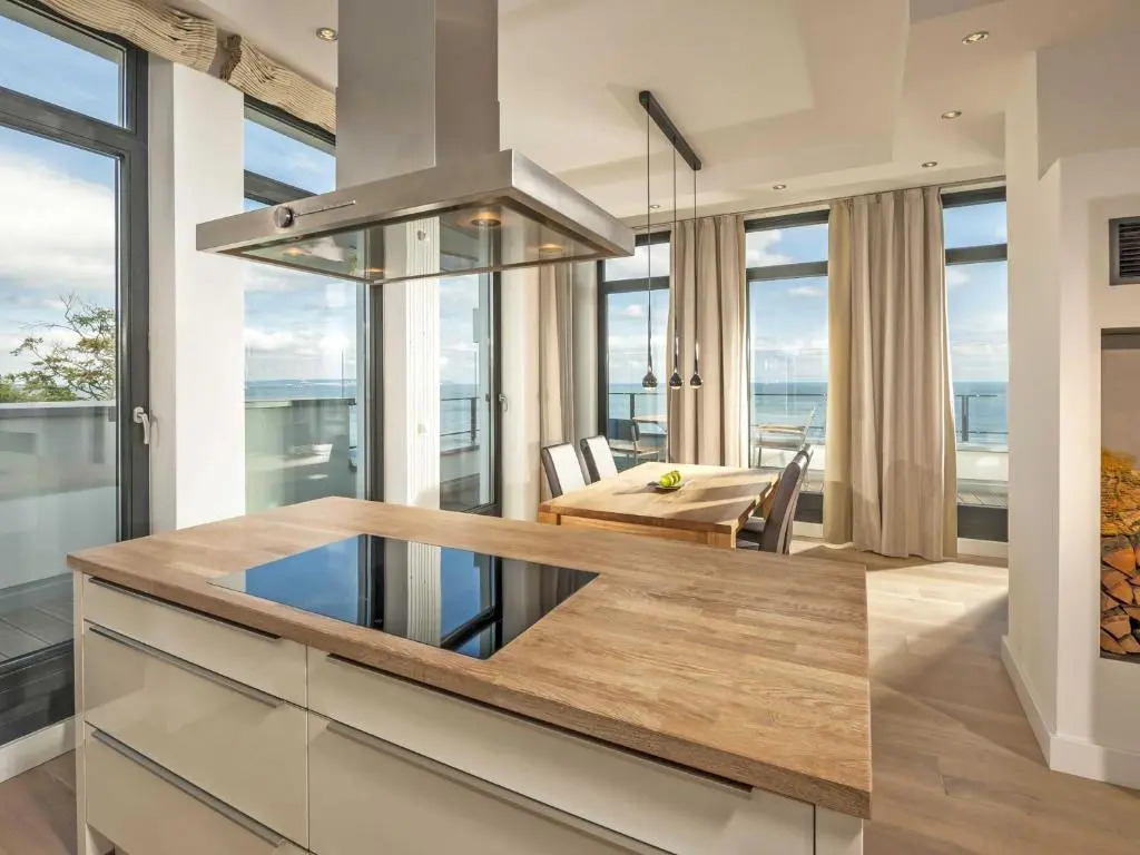 Villa Philine - Penthouse 28 mit Panoramablick, Pool, SPA & Kamin
