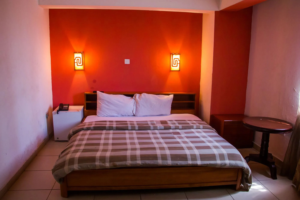 Apollo Hotel