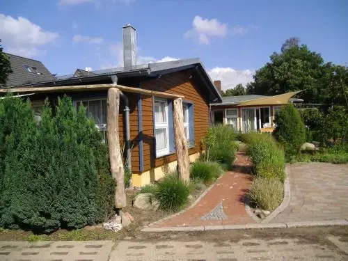 Ferienhaus In Suhemi mit Terrasse