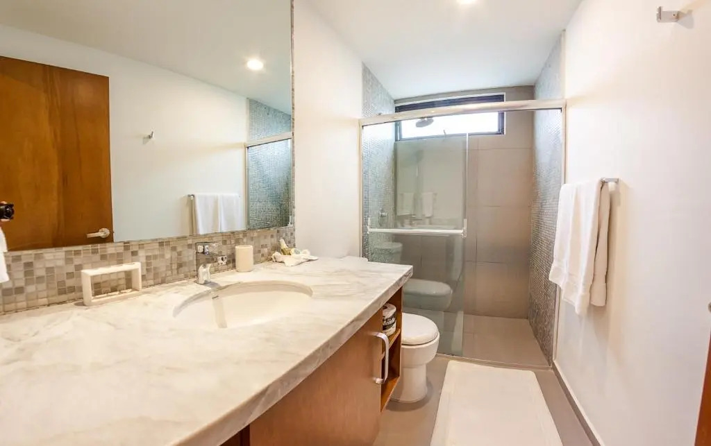 Cozy 2BR condo in lovely place by Happy Address
