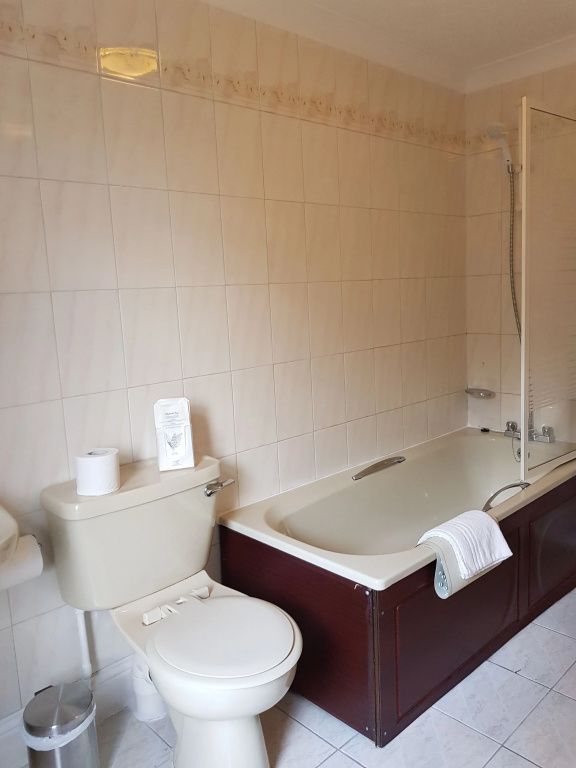 Tyrrells Ford Hotel
