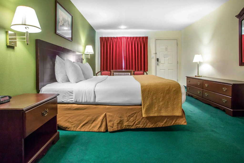 Atlantic Inn
