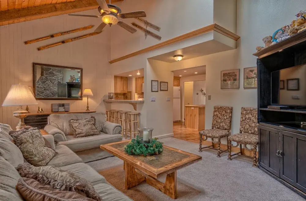 Jackpine Lane 8