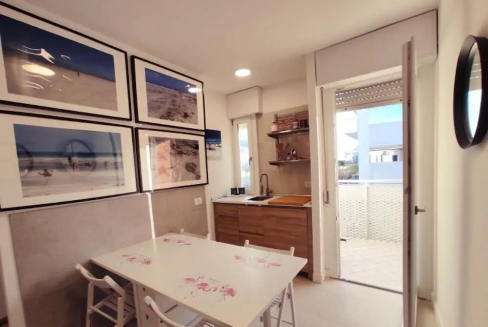 Flat Just few Steps From the Beach