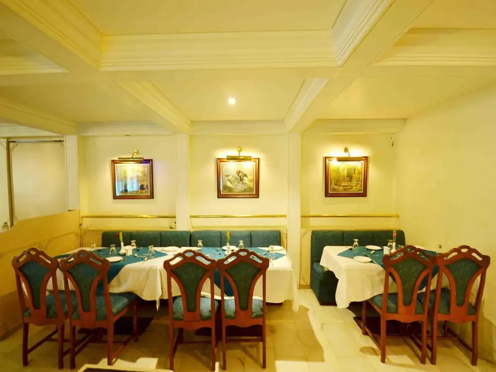 Hotel Balwas International
