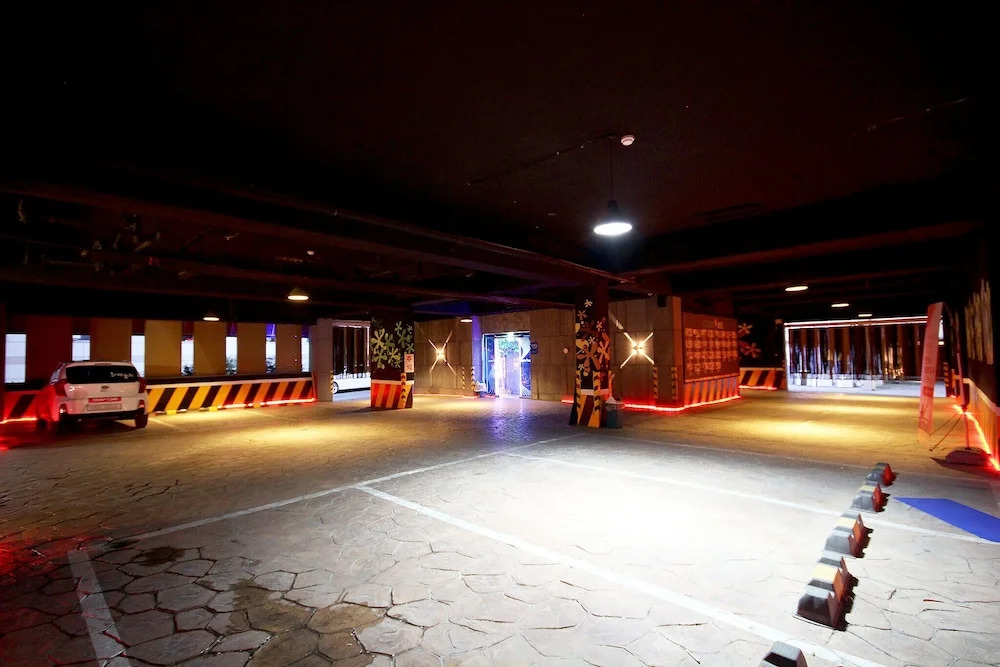 Icecream Hotel