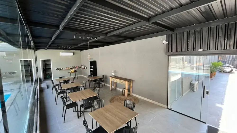 Aroma'S Suites
