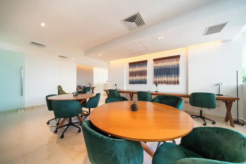 Marila - Luxury 3 BR - Ocean View & Pool