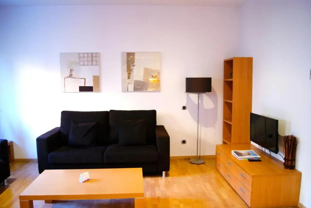 Places4stay Ramblas 2bd