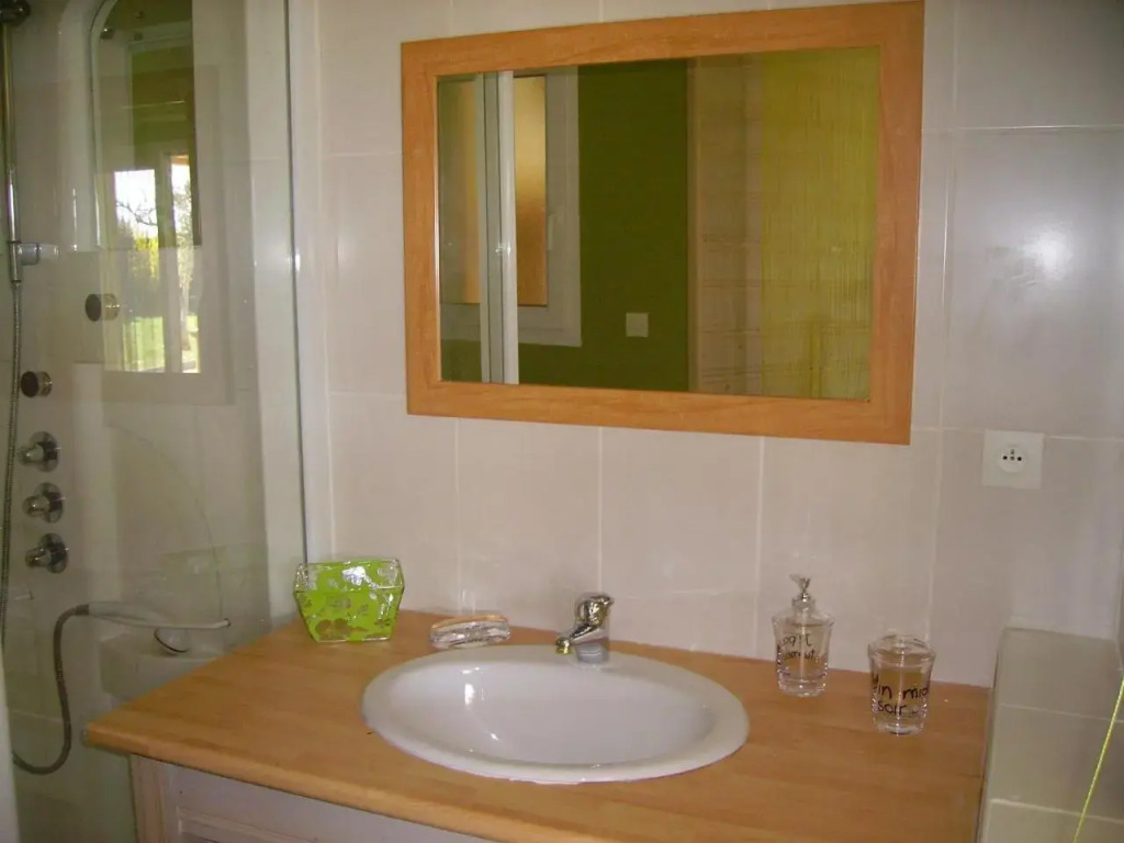Gîte cosy, sur jardin, terrasse privée, parking au calme en rdc