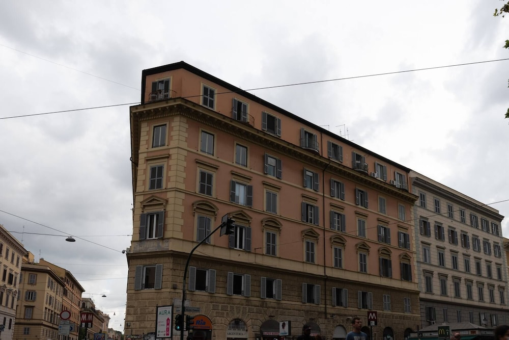 Vatican Suite 2 Levels Completely Renovated