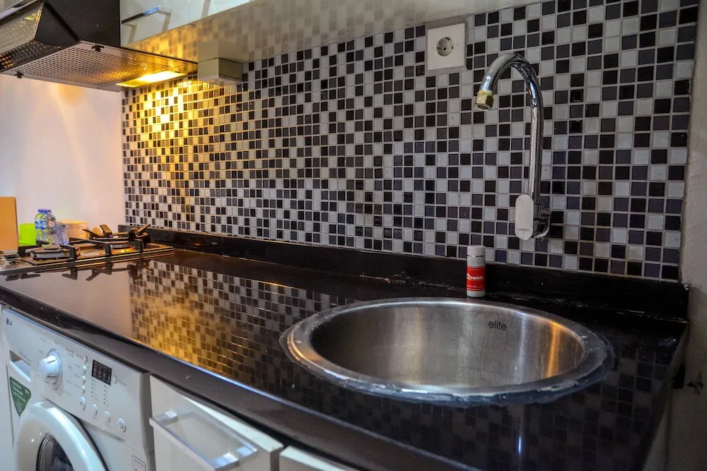 1 Bedroom at Cosmo Mansion Apartment by Travelio