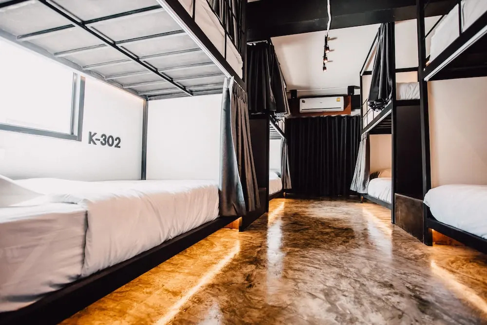 Kampor Co Working Space and Bed