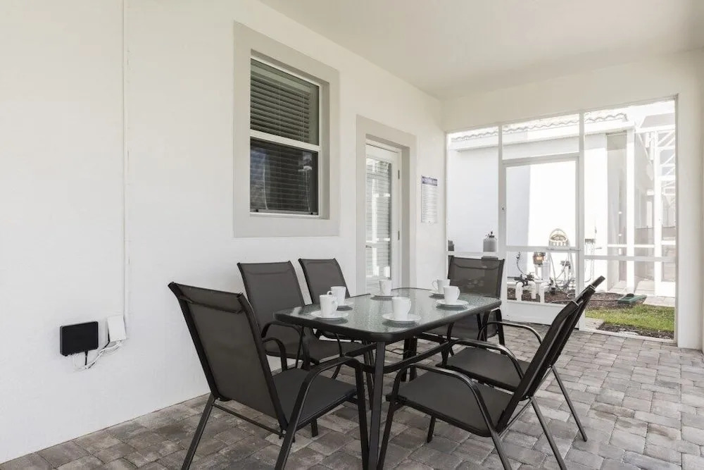 Champions Gate 9048 - Eight Bedroom Pool Home