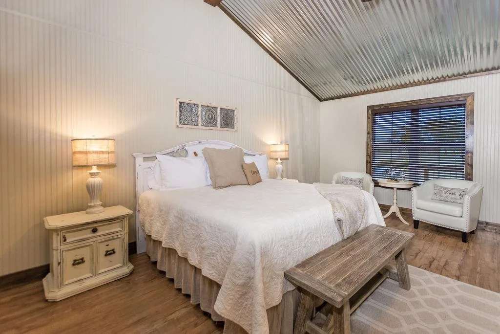 Vineyard Trail Cottages - Adults Only