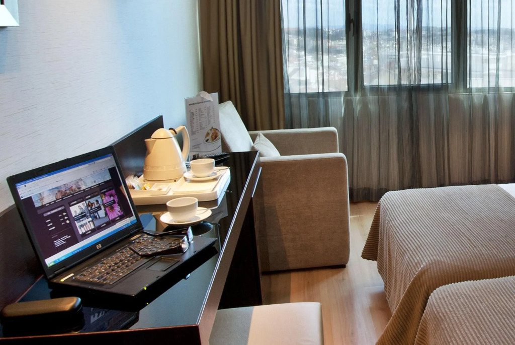 TURIM Alameda Hotel