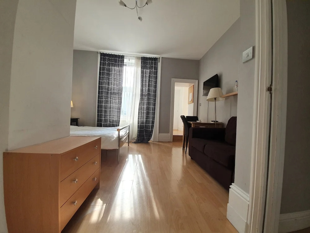 Studio Apartment in South Kensington 2