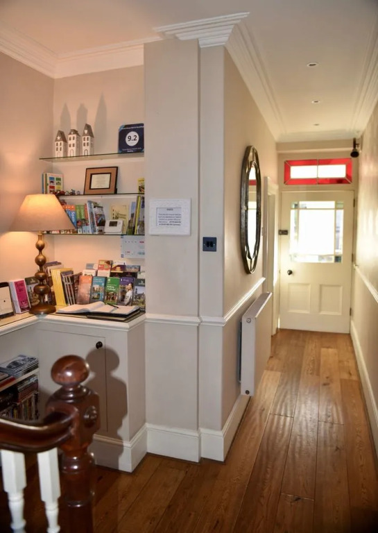 Lorne House Bed & Breakfast
