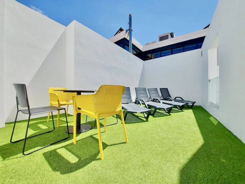 Atypicap Capsule Hostel
