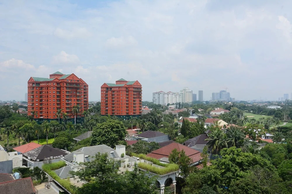 Modern Furnished 2BR at Hampton's Park Apartment