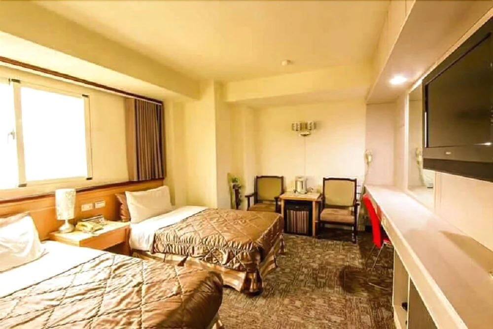 Lo Fo Hotel