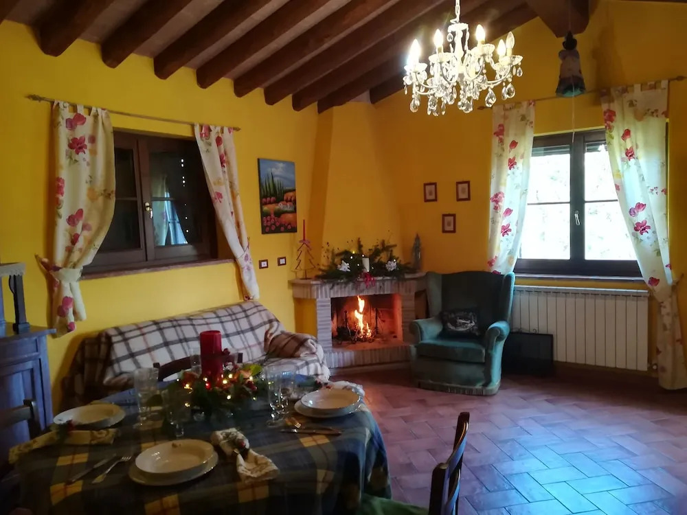 Casale la COLLINA DEI CILIEGI