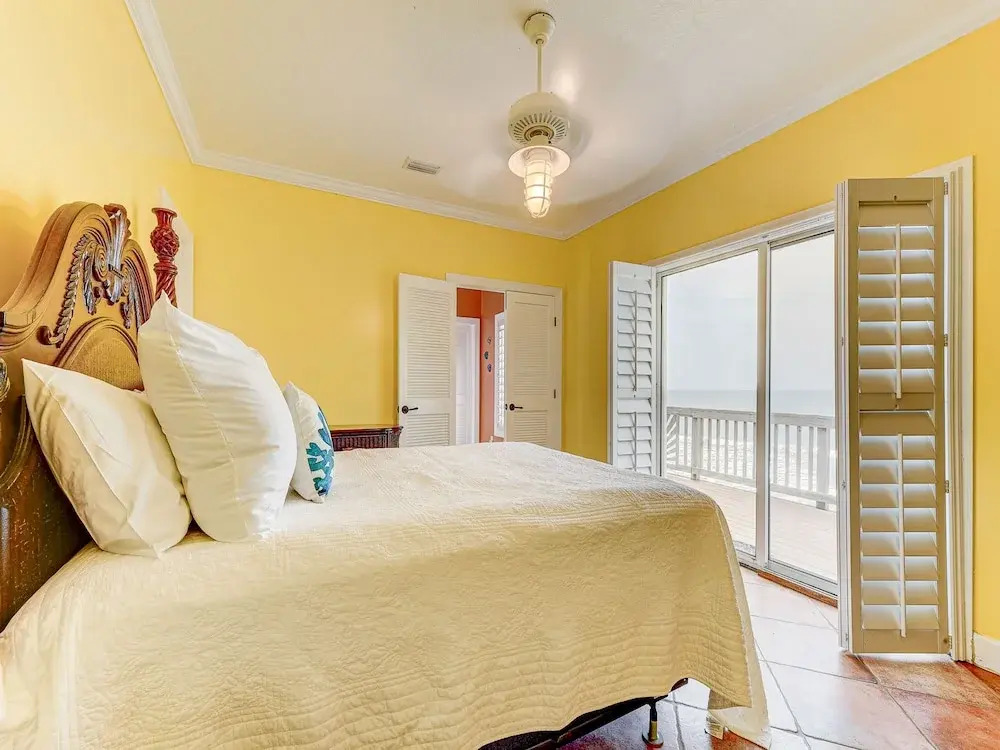 Sun And Surf - Four Bedroom Home