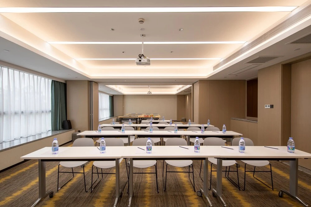 Guangzhou Baiyun Airport MeHood Liz Hotel