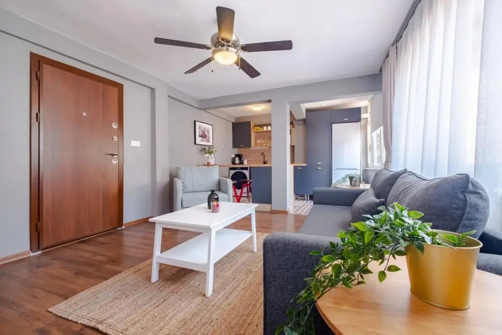 Remarkable Flat in the Heart of Cihangir