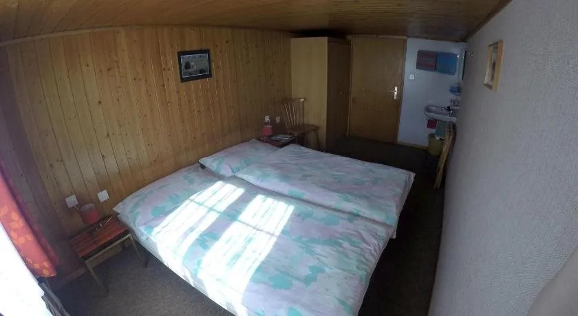 Hotel Garni Traube B&B