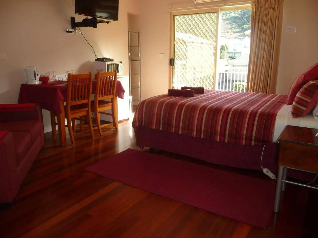 Angelas Beach Stays