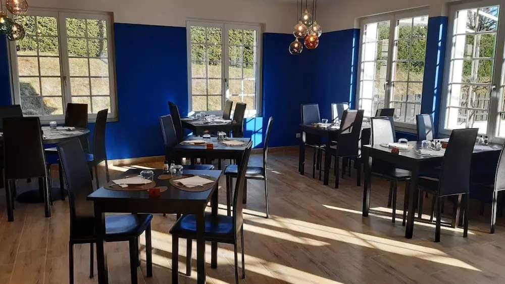 Hotel Le 1050