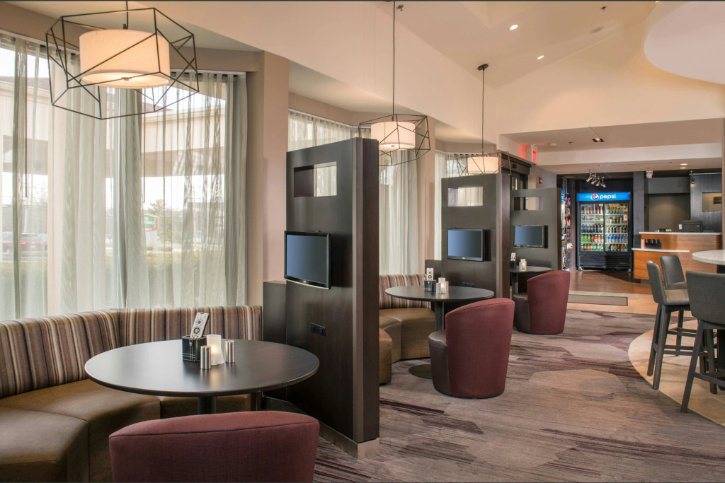 Courtyard By Marriott Baltimore BWI Airport