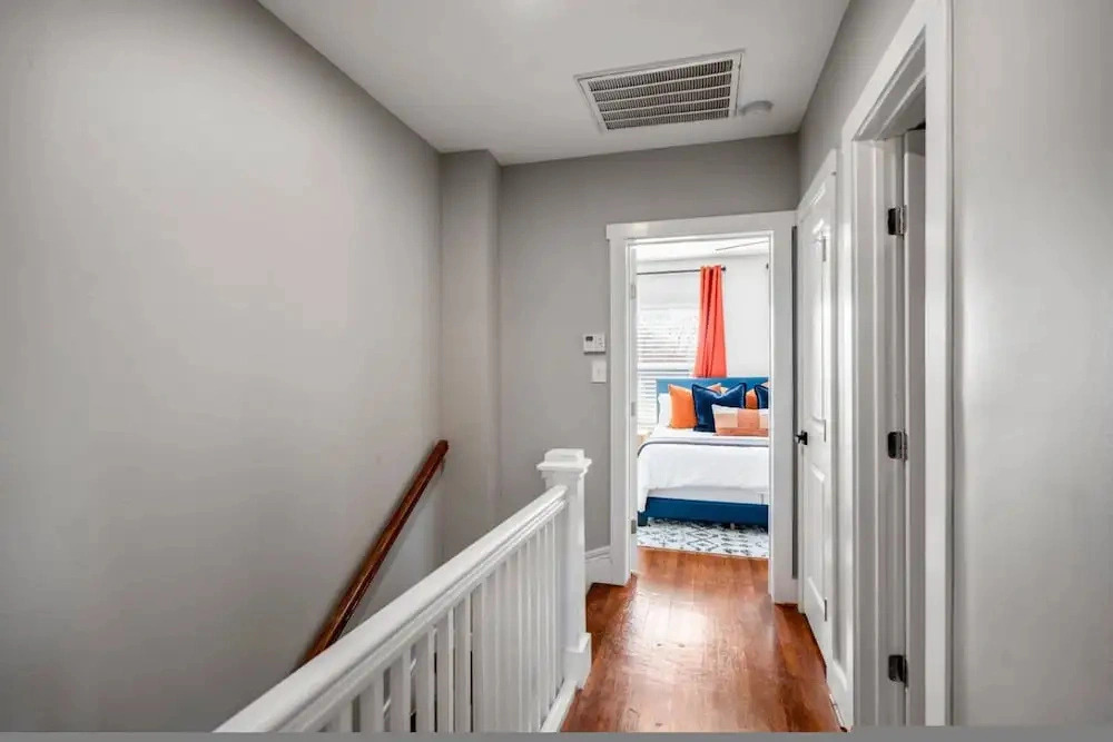 Modern 2BR Home With King Beds Near Downtown