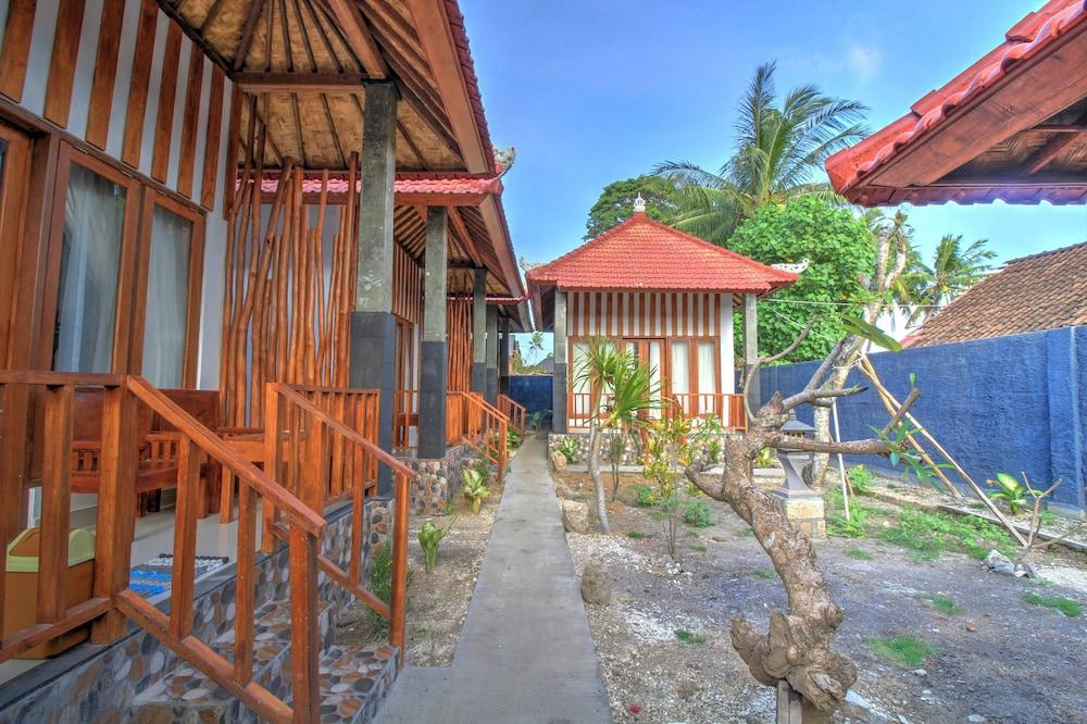 Buyuk Beach Bungalows