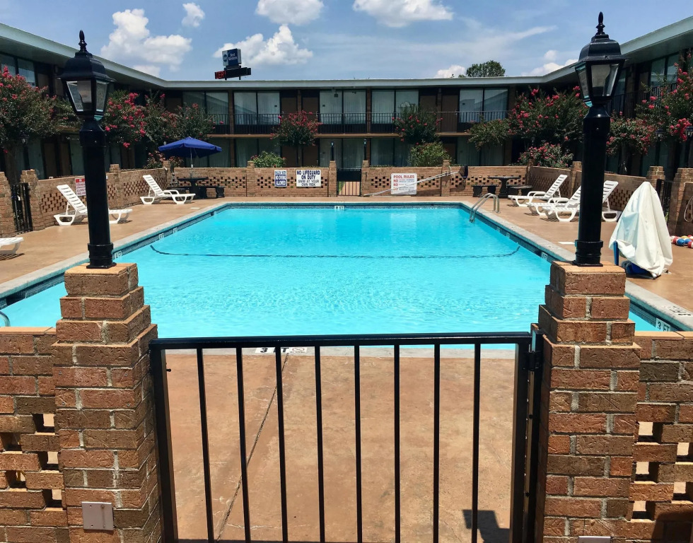 Отель Greenville Airport Inn