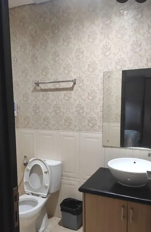 Capital O 94368 Kingstone Hotel