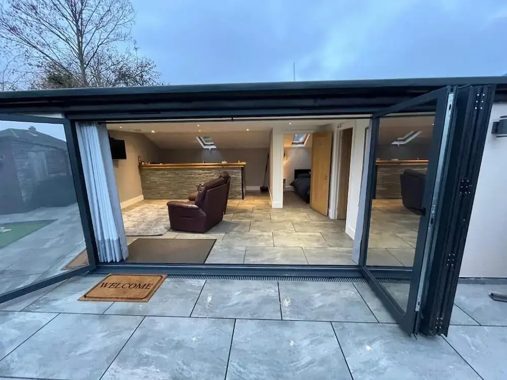 The South Coast Snug