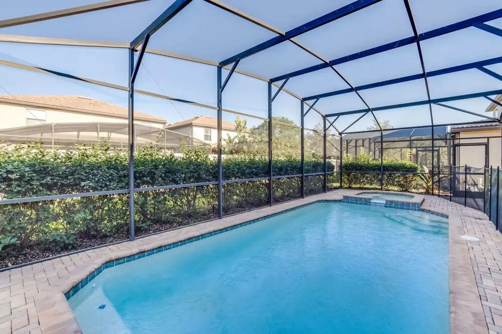 Sleek Home With Big Pool Area and Game Room, CDC Cleaning Standards #8ws105