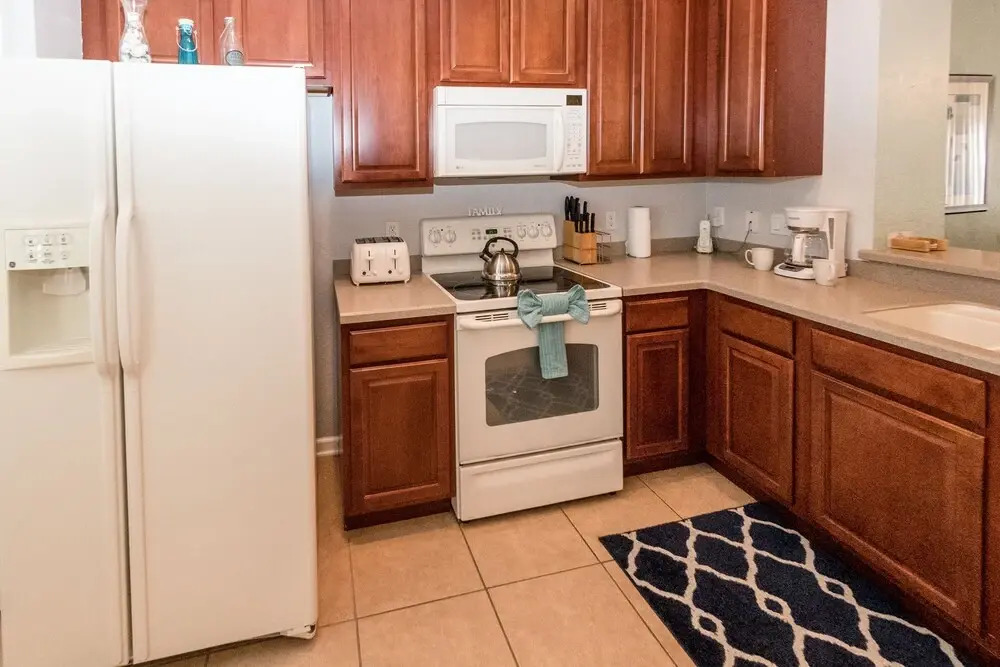 Oasis Escape Townhome 3 Bedroom Condo by Redawning