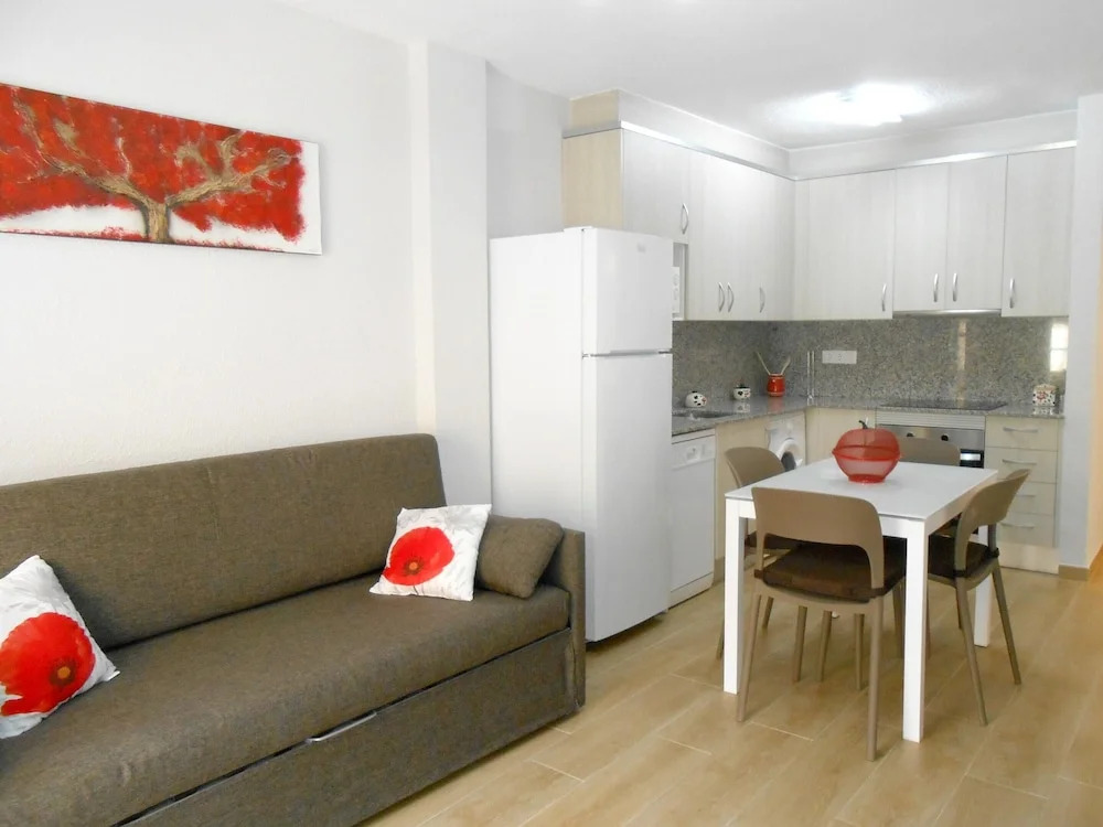 Apartment with 2 Bedrooms in Peñíscola, with Shared Pool, Enclosed Garden And Wifi - 100 M From the Beach