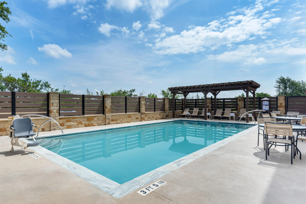 Best Western Plus Georgetown Inn & Suites