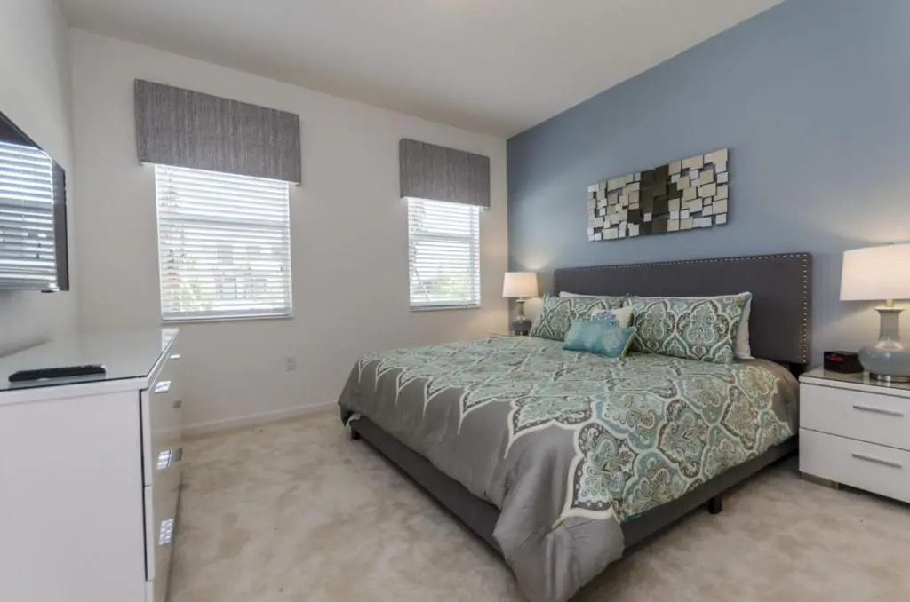 Elegant Brand NEW Houses Less 10 Minutes from Disney