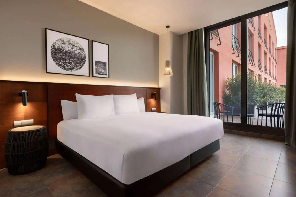 Отель Dolce by Wyndham Barcelona Resort