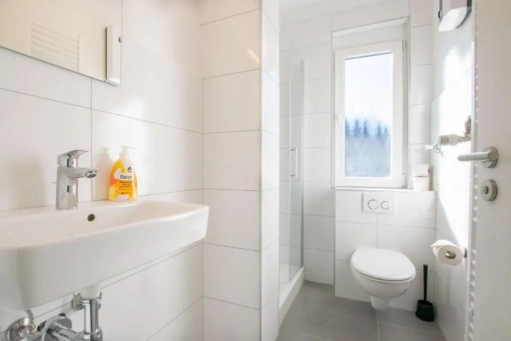 T&K Apartments - Studio Apartments - 22 min MESSE DUS & Airport DUS